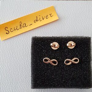 New Tiffany & Co. Infinity Stud Earrings 18K Rose Gold Pink Gold